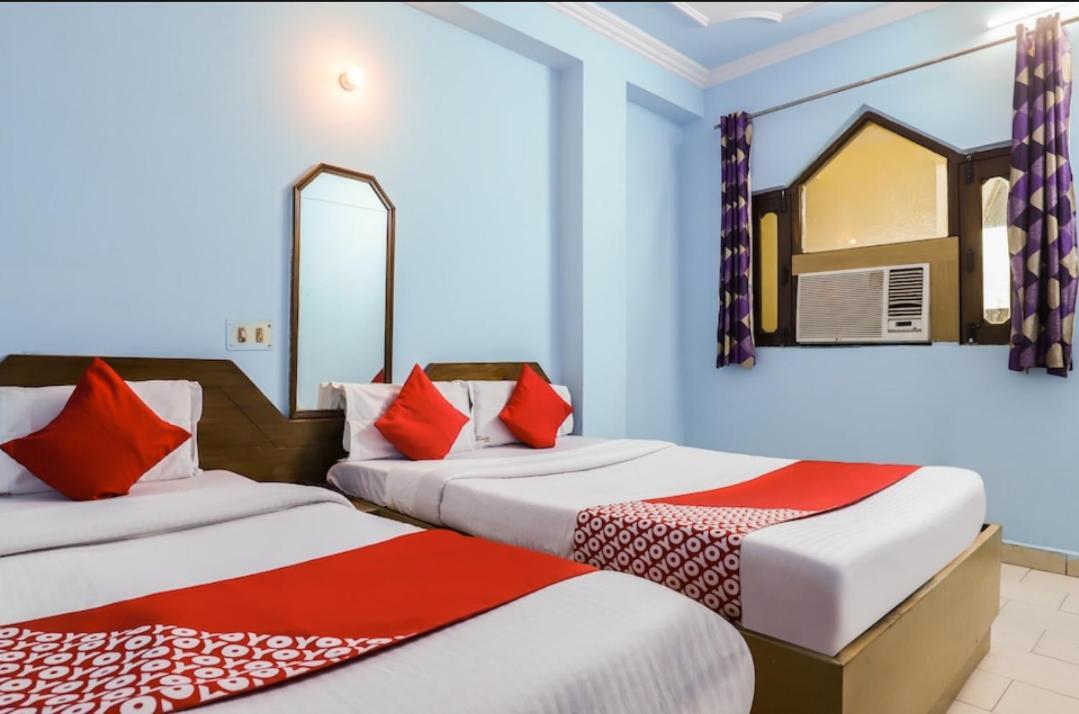 Hotel Raj Hans Dx New Delhi Exteriör bild