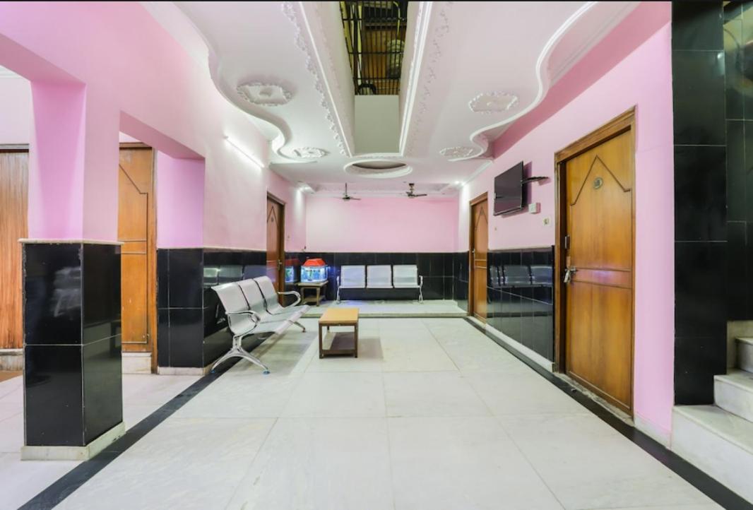 Hotel Raj Hans Dx New Delhi Exteriör bild